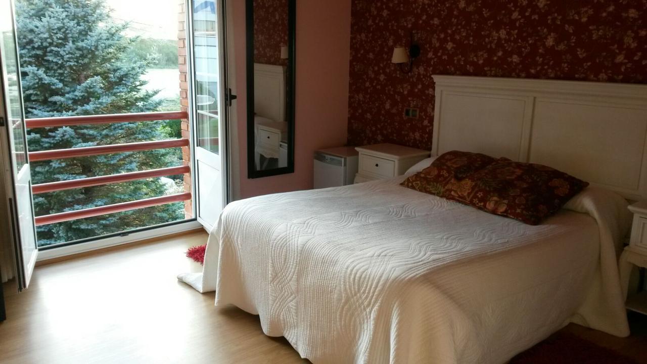 Hotel Casa Fernando II Rellayo Esterno foto